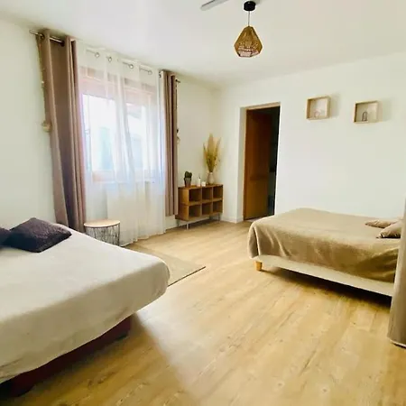 Villa Maison Avec Piscine Interieure Chauffee A 10min De Biarritz Ahetze