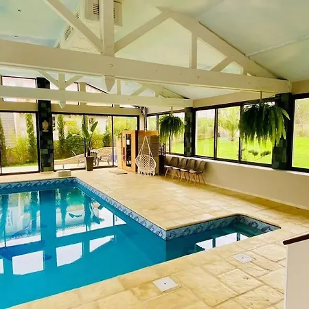 Maison Avec Piscine Interieure Chauffee A 10min De Biarritz * Ahetze