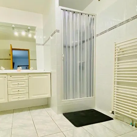 Villa Maison Avec Piscine Interieure Chauffee A 10min De Biarritz