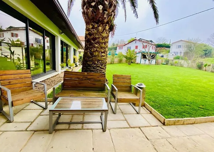 Maison Avec Piscine Interieure Chauffee A 10min De Biarritz Villa Ahetze