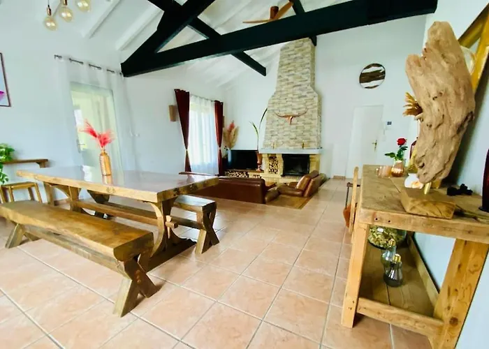 Villa Maison Avec Piscine Interieure Chauffee A 10min De Biarritz *