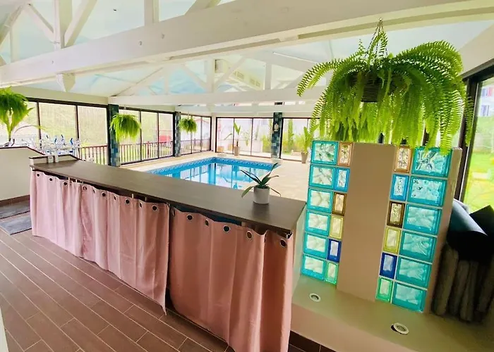 Maison Avec Piscine Interieure Chauffee A 10min De Biarritz Villa Ahetze